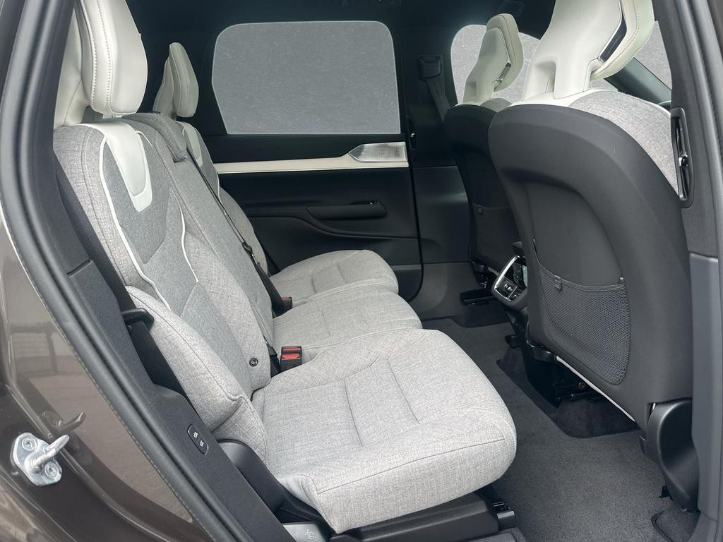 Volvo EX90