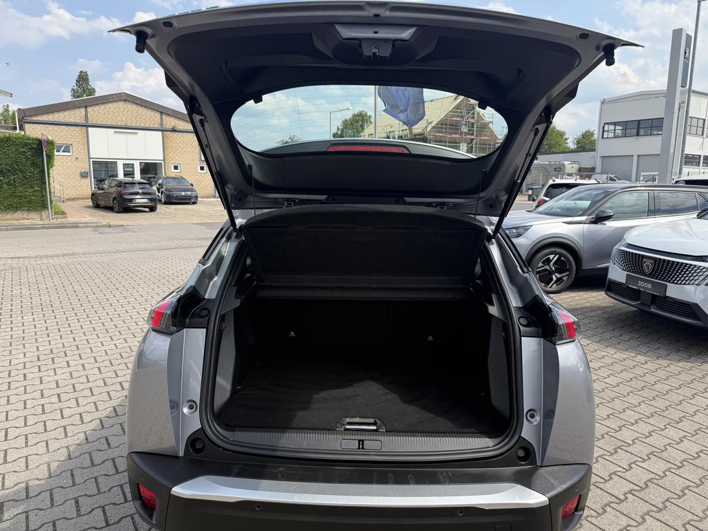 Peugeot e-2008
