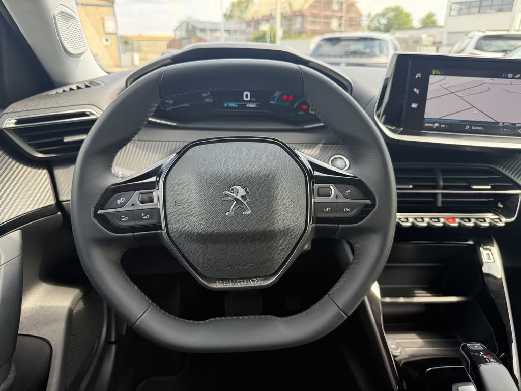 Peugeot e-2008