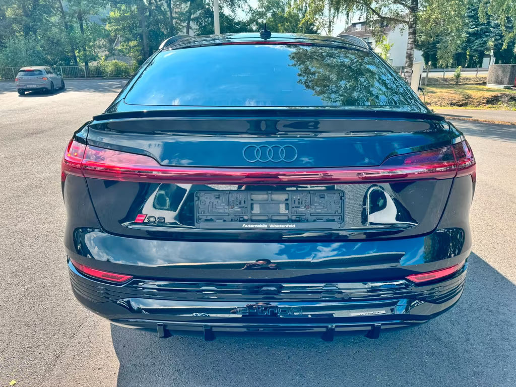 Audi Q8 e-tron