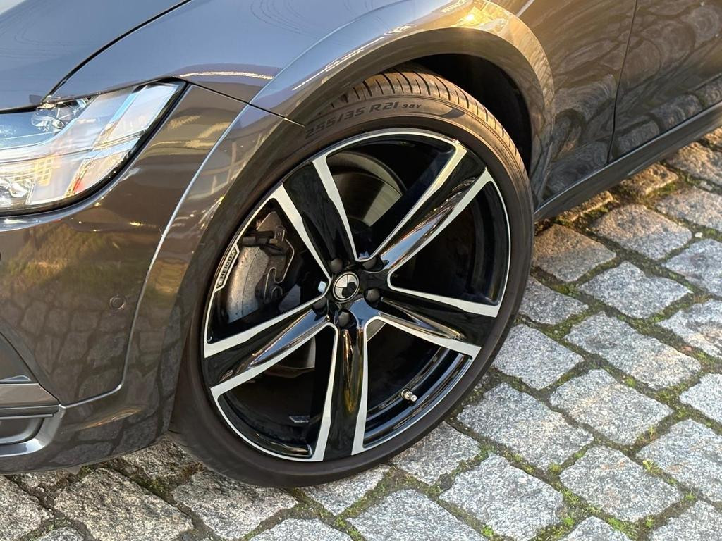 Volvo V90 Cross Country