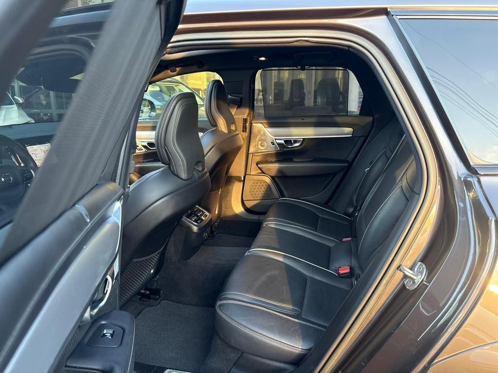 Volvo V90 Cross Country