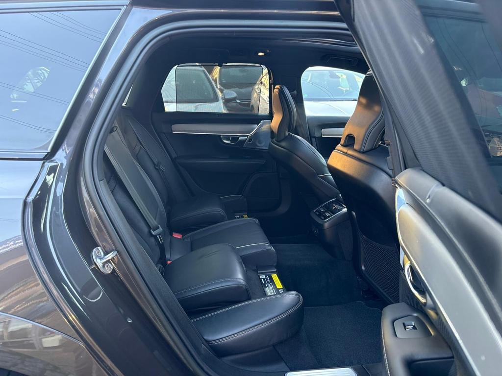 Volvo V90 Cross Country