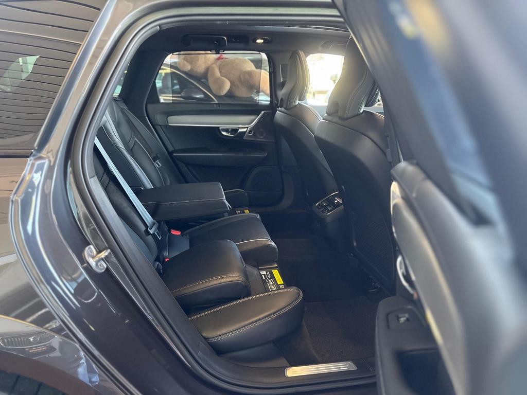 Volvo V90 Cross Country