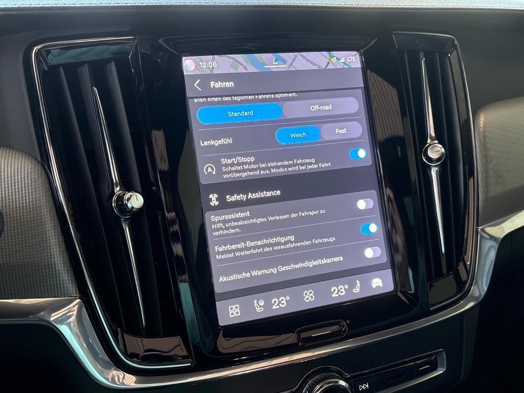 Volvo V90 Cross Country