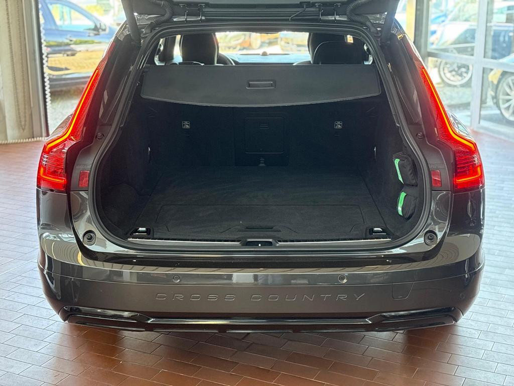 Volvo V90 Cross Country