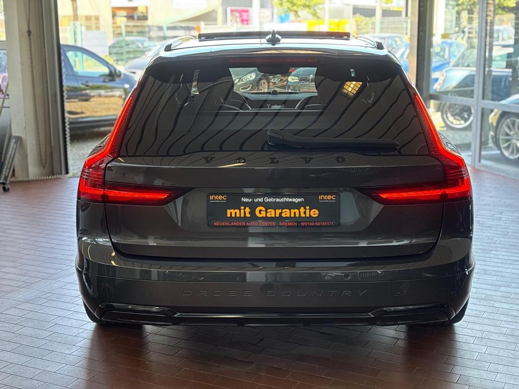 Volvo V90 Cross Country