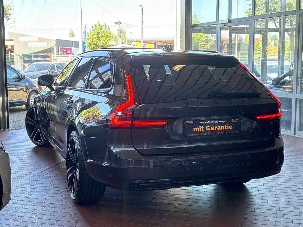 Volvo V90 Cross Country