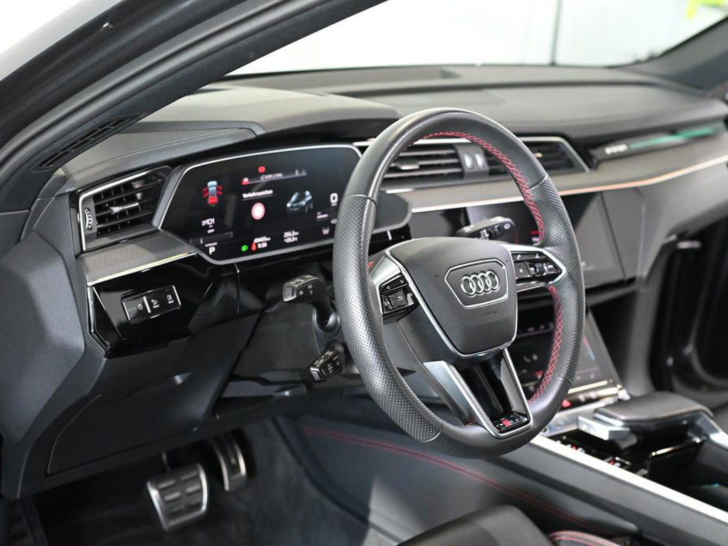 Audi Q8 e-tron