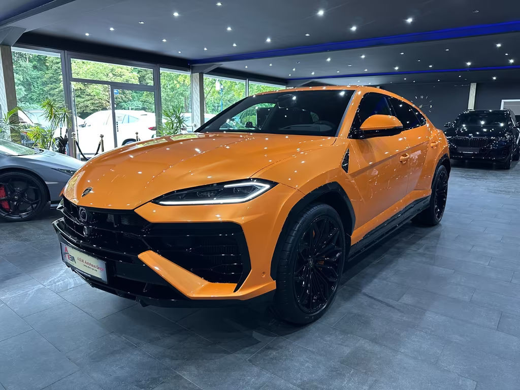 Lamborghini Urus SE / B&O /Entertaiment / Massage /Sitzklima