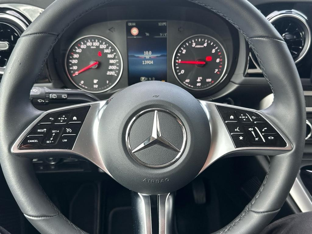 Mercedes-Benz T 180