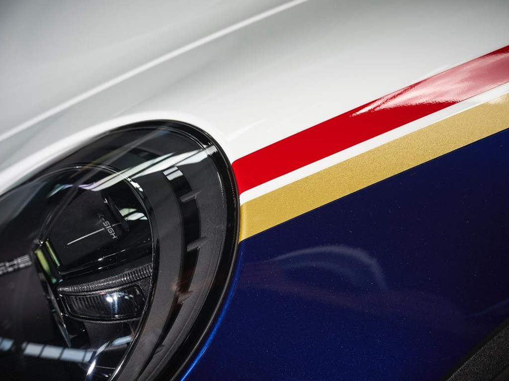 Porsche 911