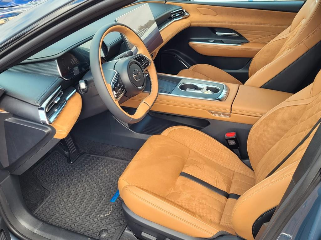 Mazda 6e