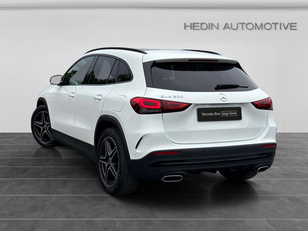 Mercedes-Benz GLA-Klasse GLA 200 AMG Line