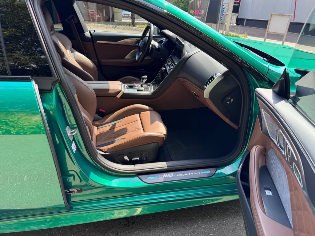 BMW M8