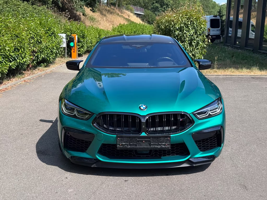 BMW M8