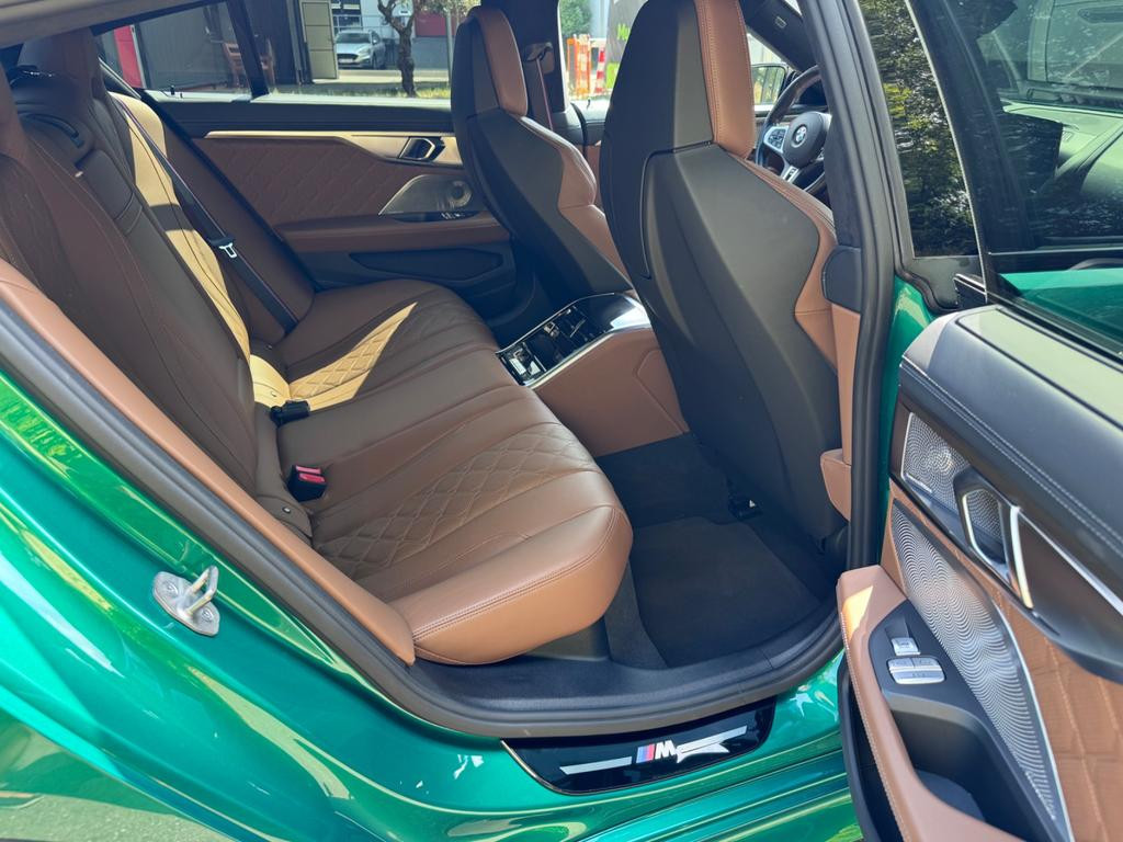 BMW M8