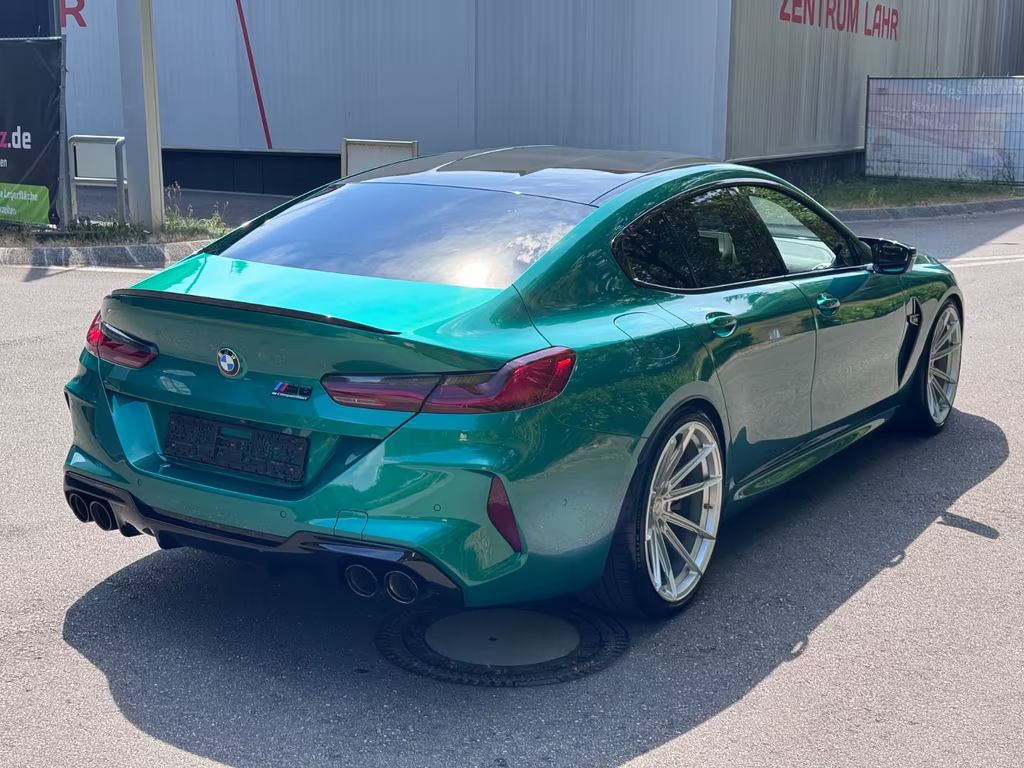 BMW M8