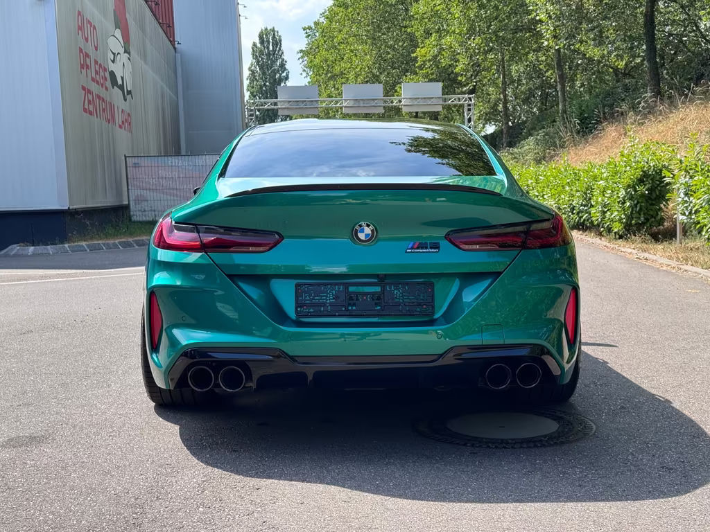 BMW M8