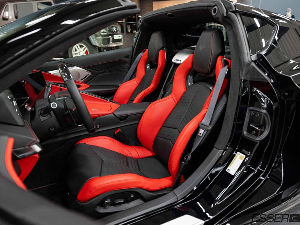 Corvette C8