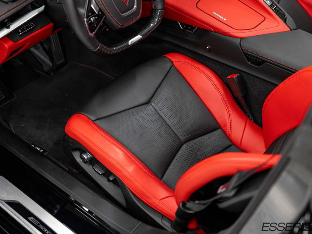 Corvette C8