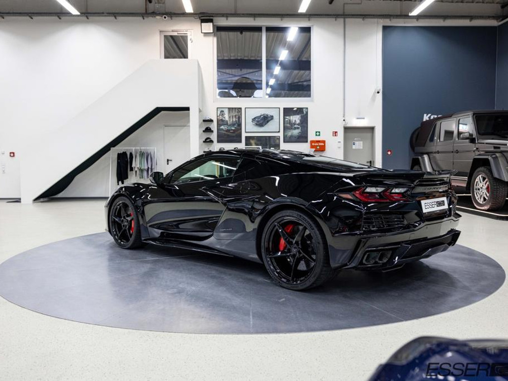 Corvette C8
