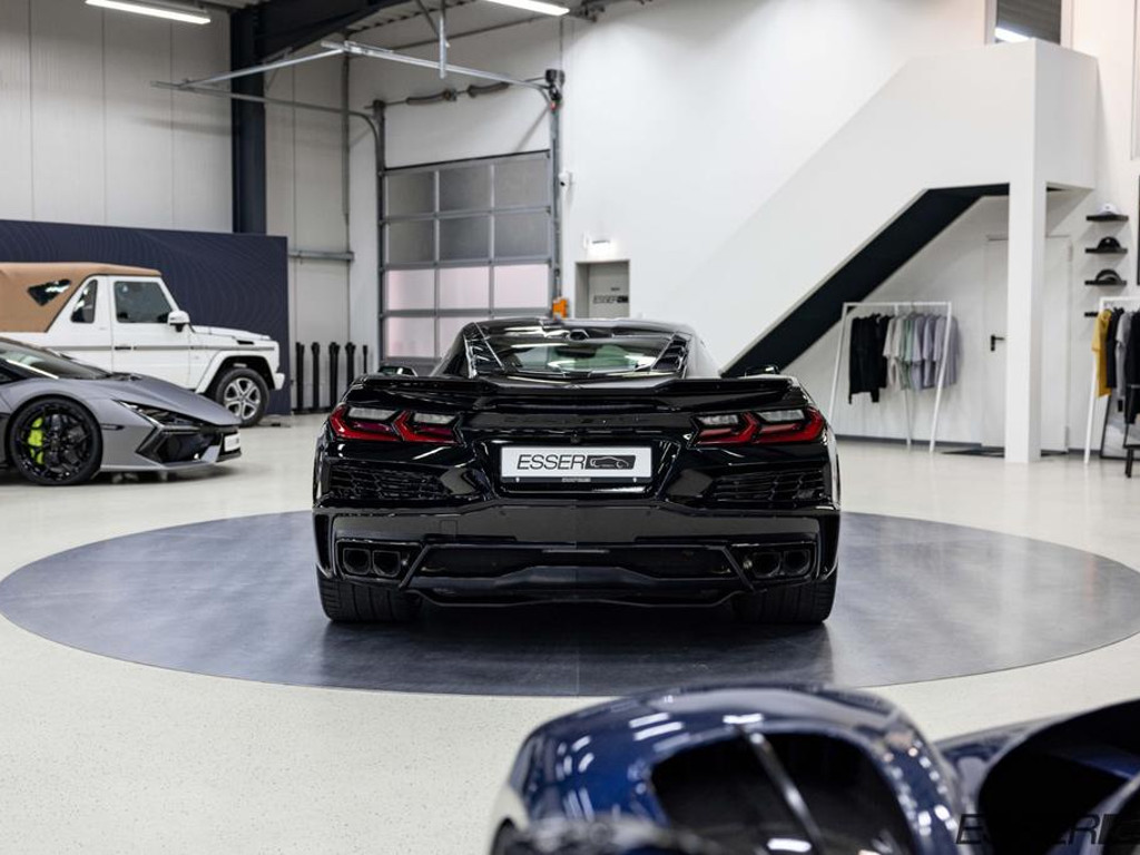 Corvette C8
