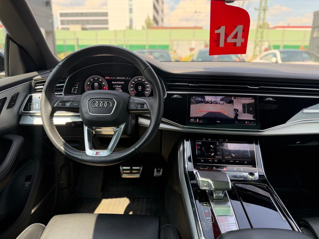 Audi SQ8