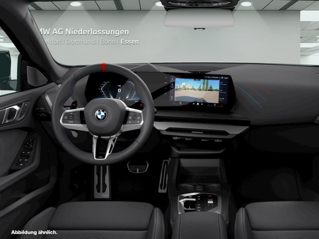 BMW M235