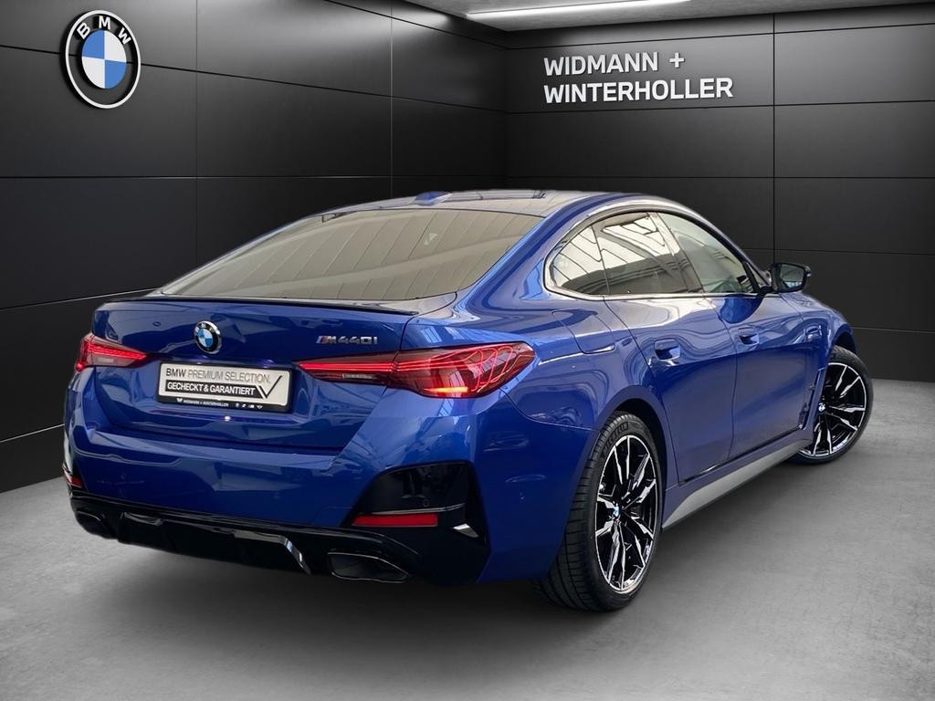 BMW M440