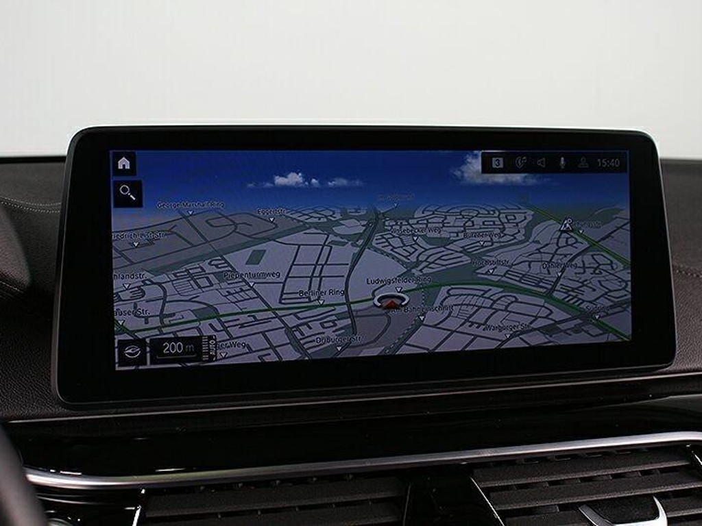 BMW 5 Serie 530 Luxury Line Sedan 530d