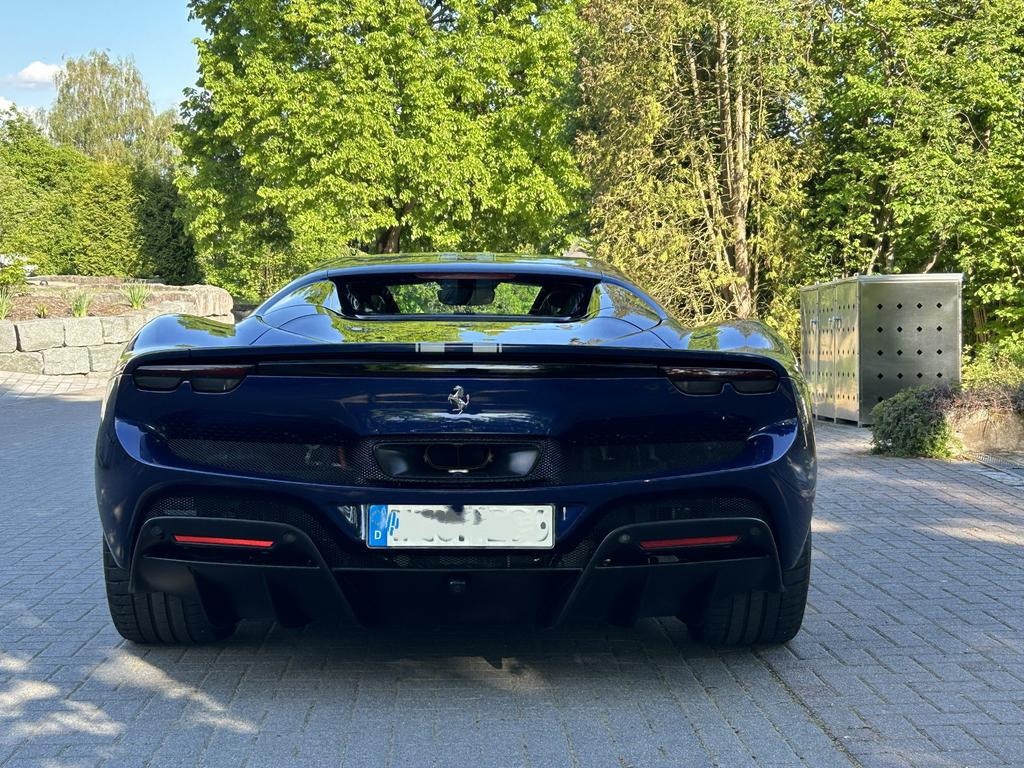 Ferrari 296 GTS