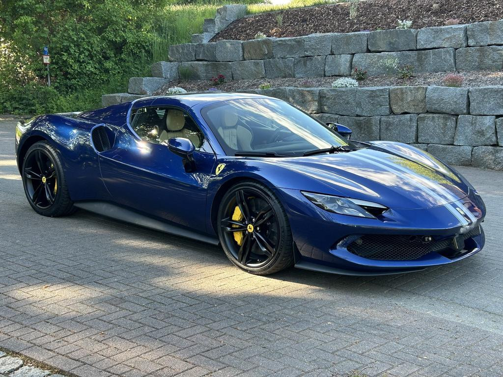 Ferrari 296 GTS