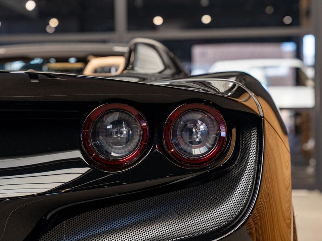 Ferrari F8