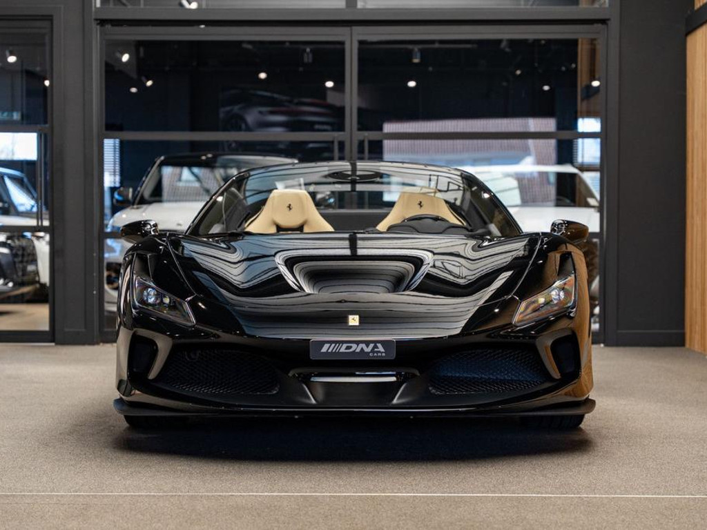 Ferrari F8
