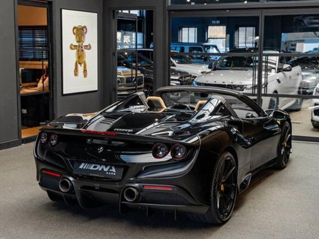 Ferrari F8