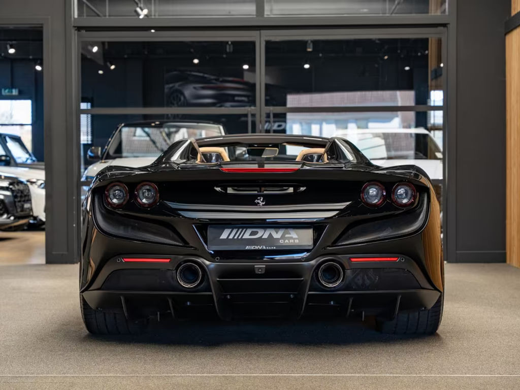 Ferrari F8