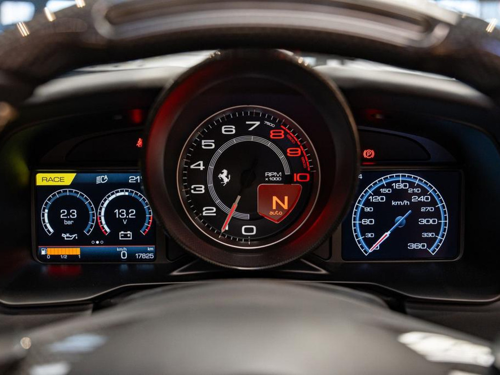 Ferrari F8