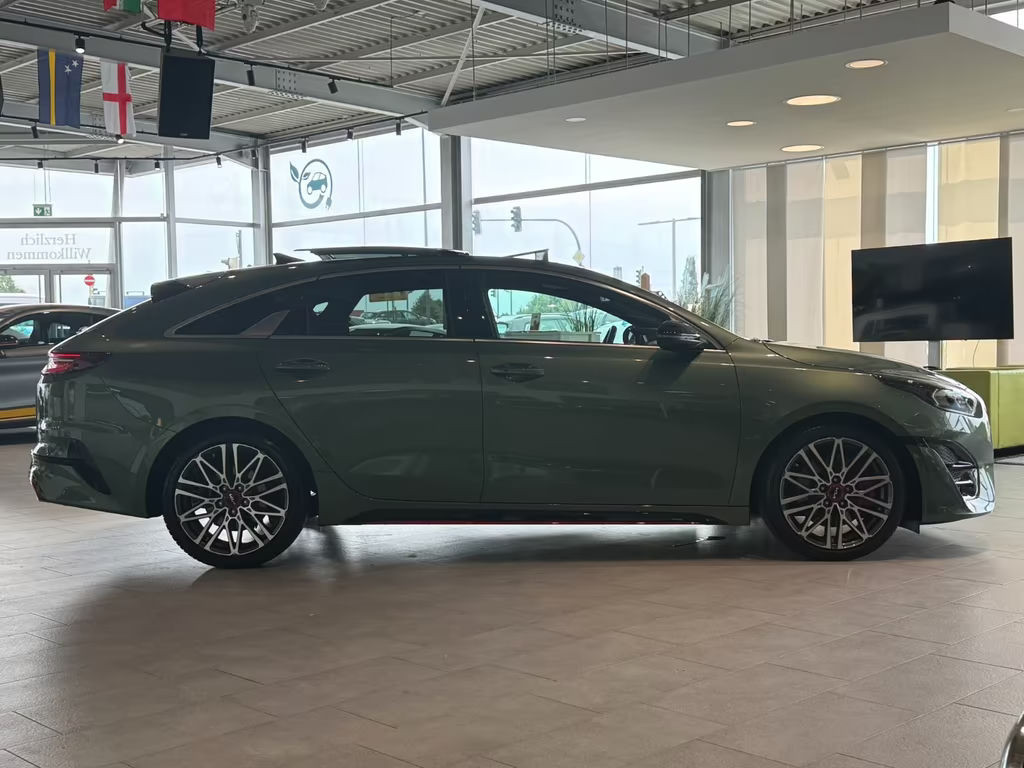 Kia ProCeed