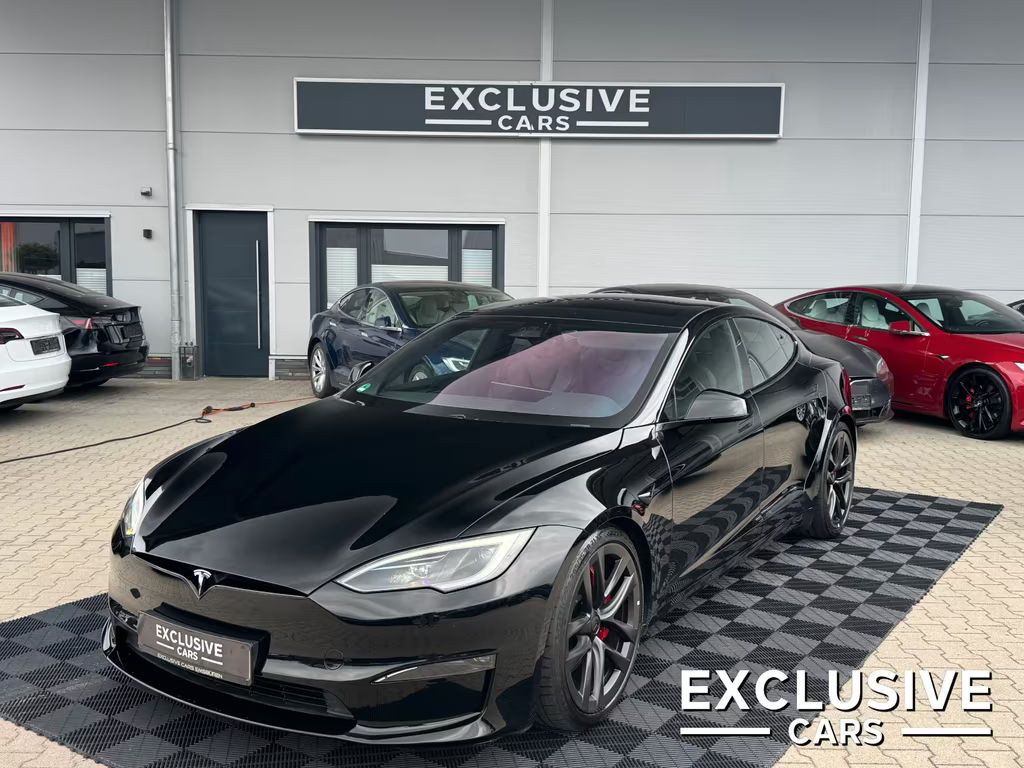 Tesla Model S Plaid