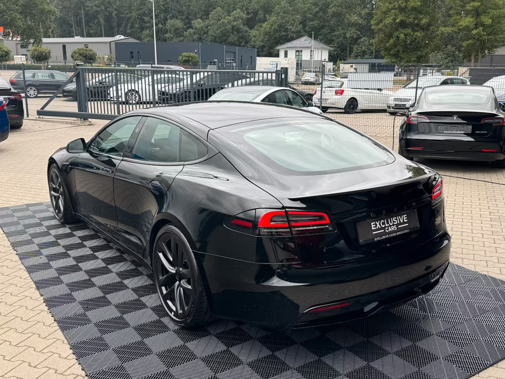 Tesla Model S