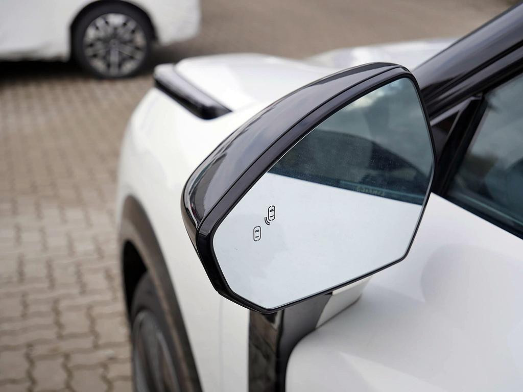 Lynk&Co 08