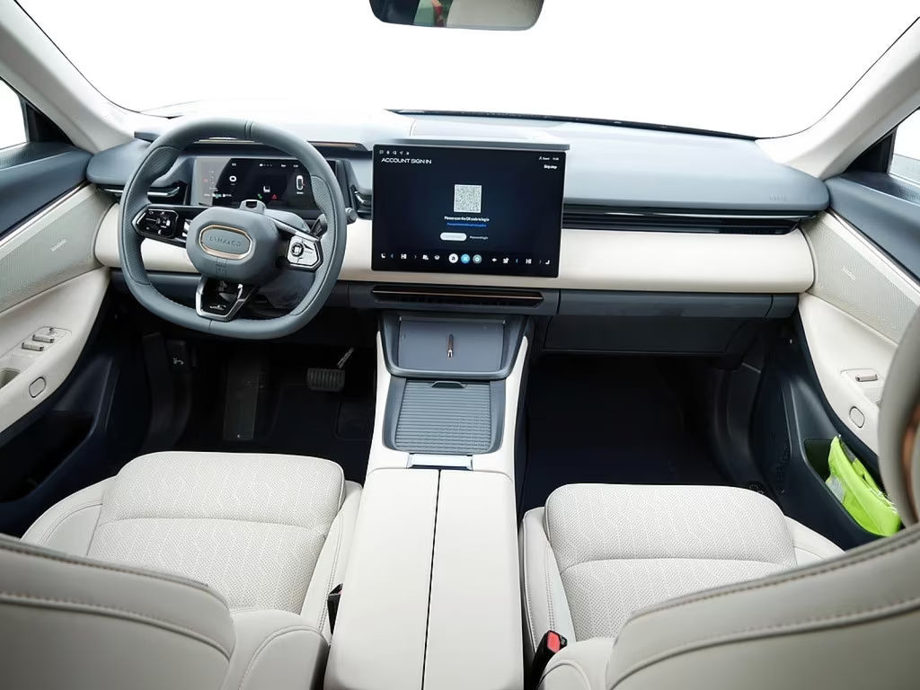 Lynk&Co 08