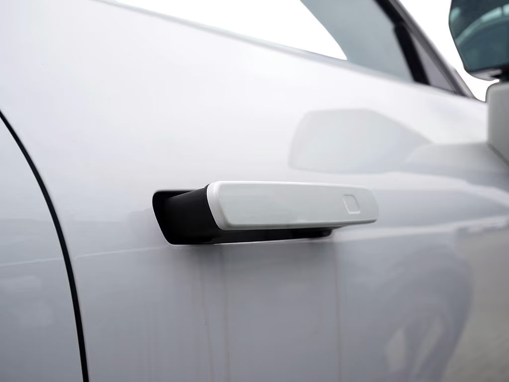 Lynk&Co 08