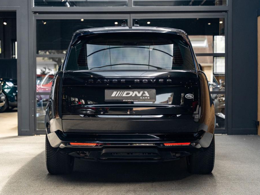 Land Rover Range Rover HSE 3.0 P400 Black Pack