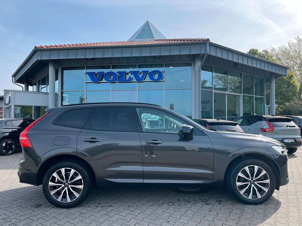 Volvo XC60 Plus Dark