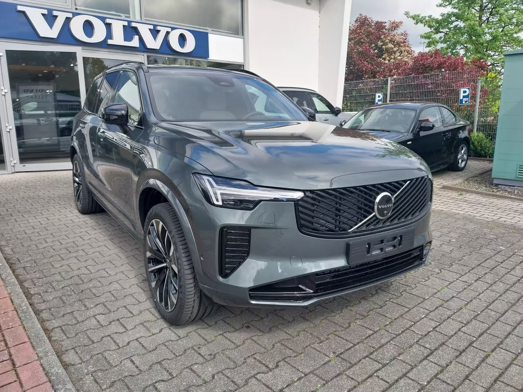 Volvo XC90 AWD Recharge Plus Dark