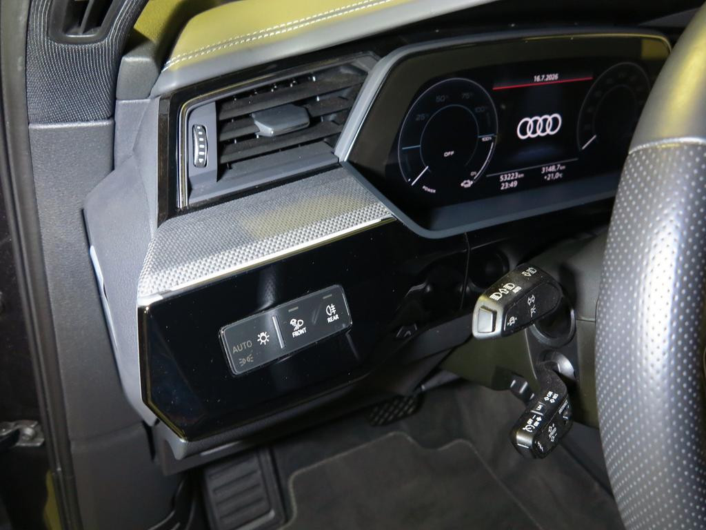 Audi e-tron