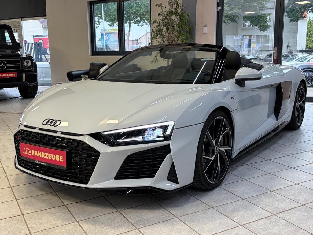 Audi R8