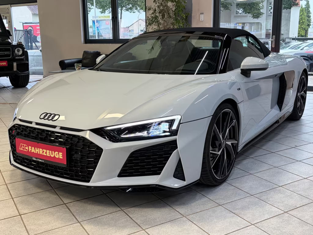 Audi R8